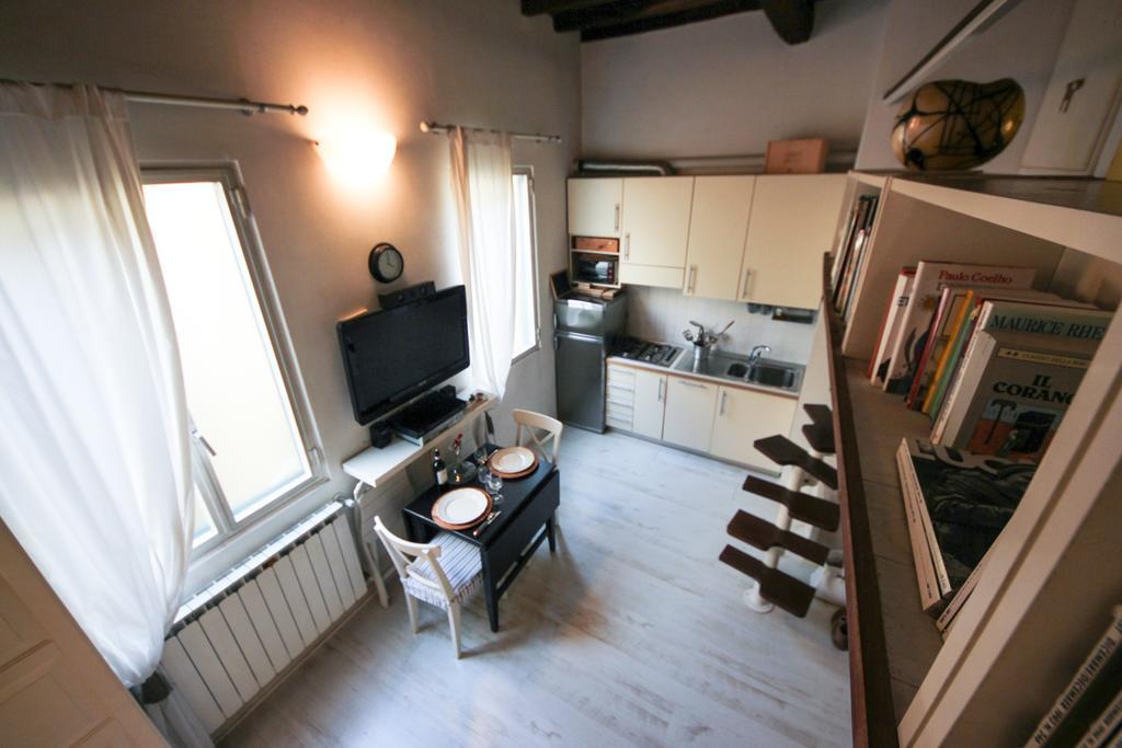 Апартаменты Studio Santa Maria Novella Флоренция Экстерьер фото